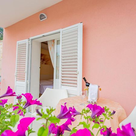 Baska Voda Apartments - Steps From The Beach, Free Parking, Central Location Ngoại thất bức ảnh