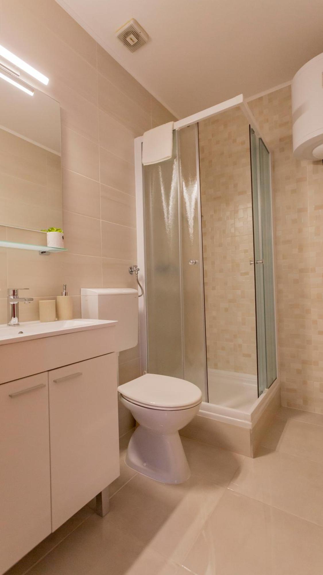 Baska Voda Apartments - Steps From The Beach, Free Parking, Central Location Ngoại thất bức ảnh