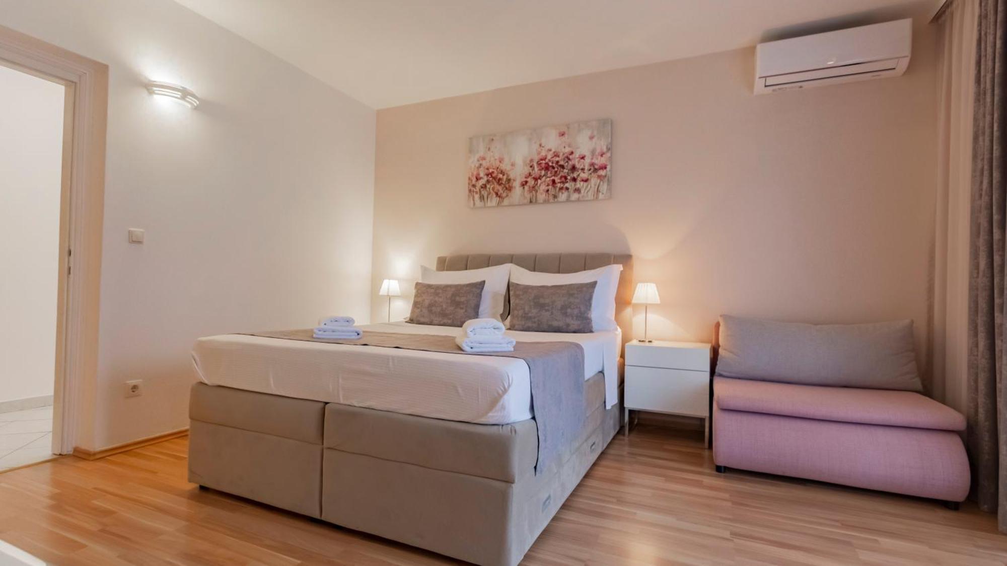 Baska Voda Apartments - Steps From The Beach, Free Parking, Central Location Ngoại thất bức ảnh