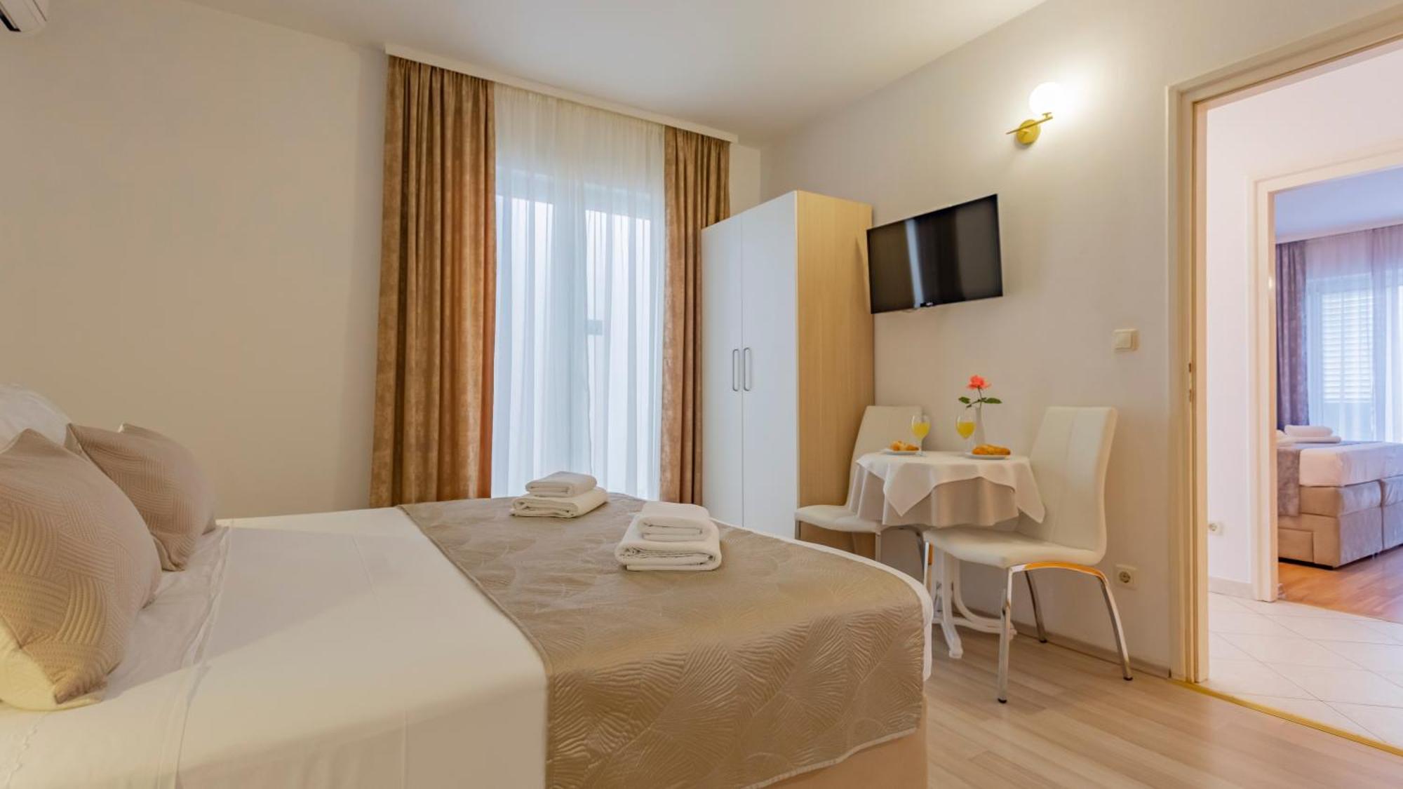 Baska Voda Apartments - Steps From The Beach, Free Parking, Central Location Ngoại thất bức ảnh